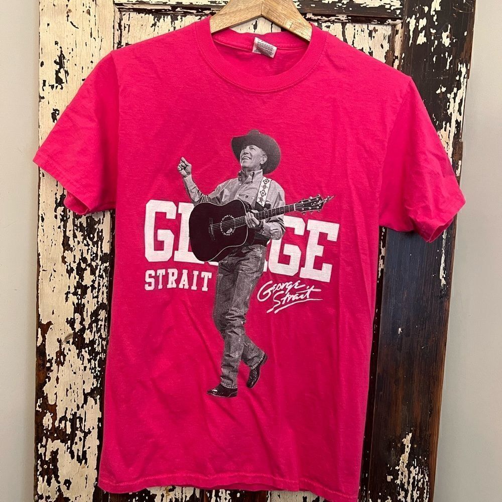 George Strait women’s graphic T-shirt. Size s.